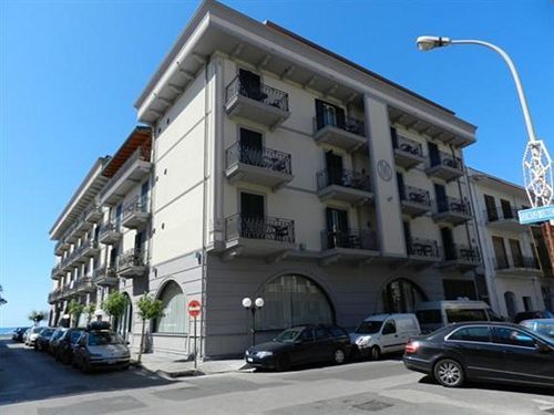 Hotel Il Mulino Capo dʼOrlando Eksteriør bilde